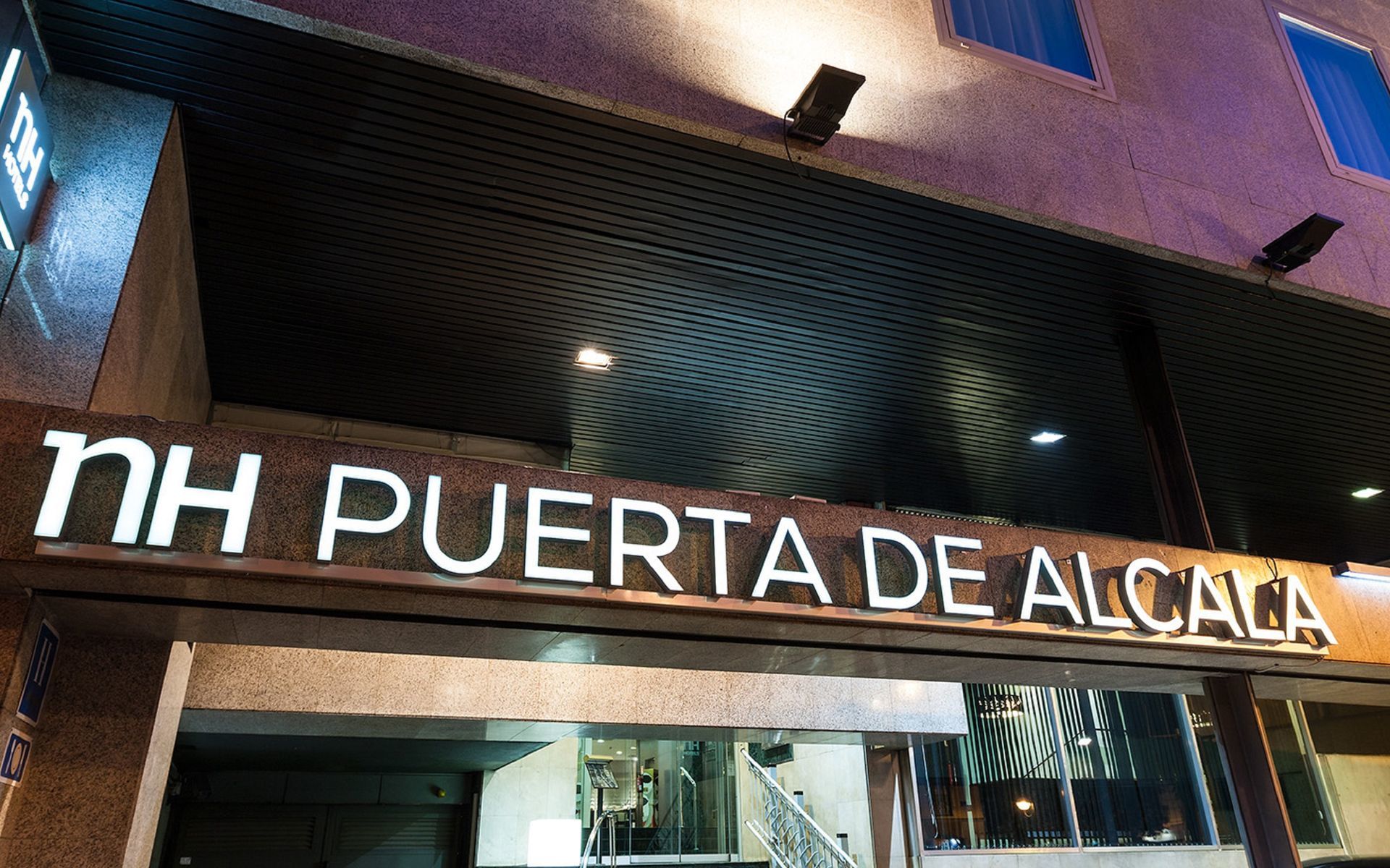 H10 Puerta De Alcala Hotell Madrid Eksteriør bilde